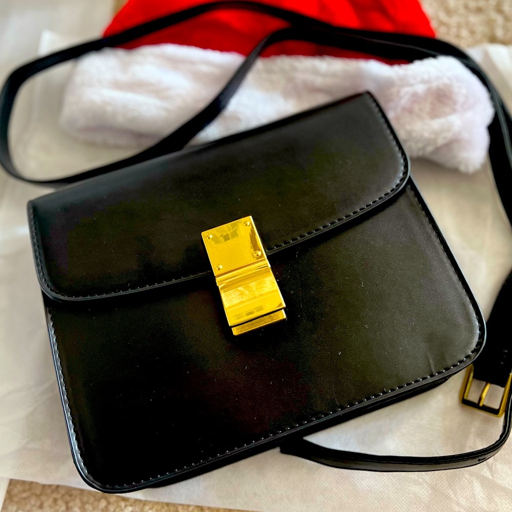 Black Fashion Bag. Box bag.